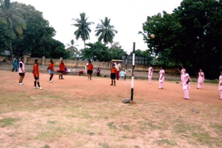 https://cache.careers360.mobi/media/colleges/social-media/media-gallery/7308/2019/5/31/Outdoor Sports of SKR Degree and PG College for Women Rajahmundry_Sports.jpg